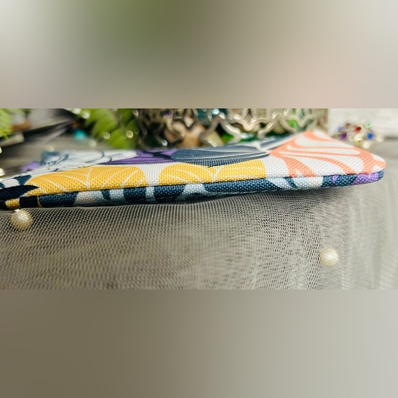 *NWT* Vera Bradley Floral Key Ring ID Holder - Picture 10 of 11